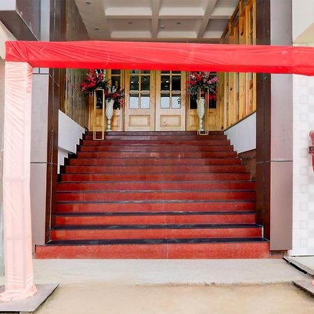 Super Townhouse Gls International Hotel Lakhnau Kültér fotó