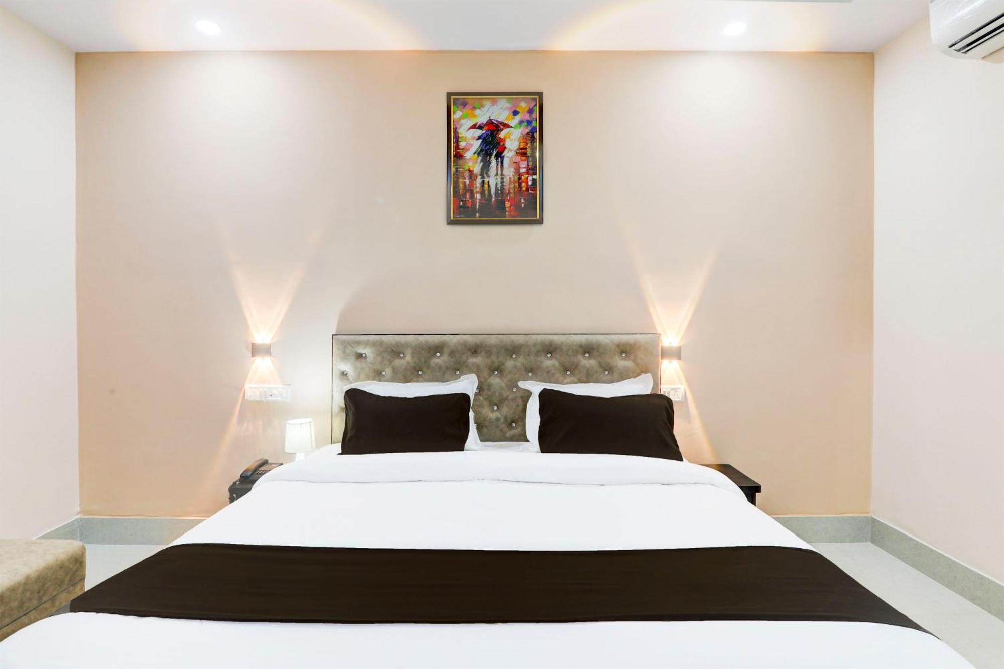 Super Townhouse Gls International Hotel Lakhnau Kültér fotó