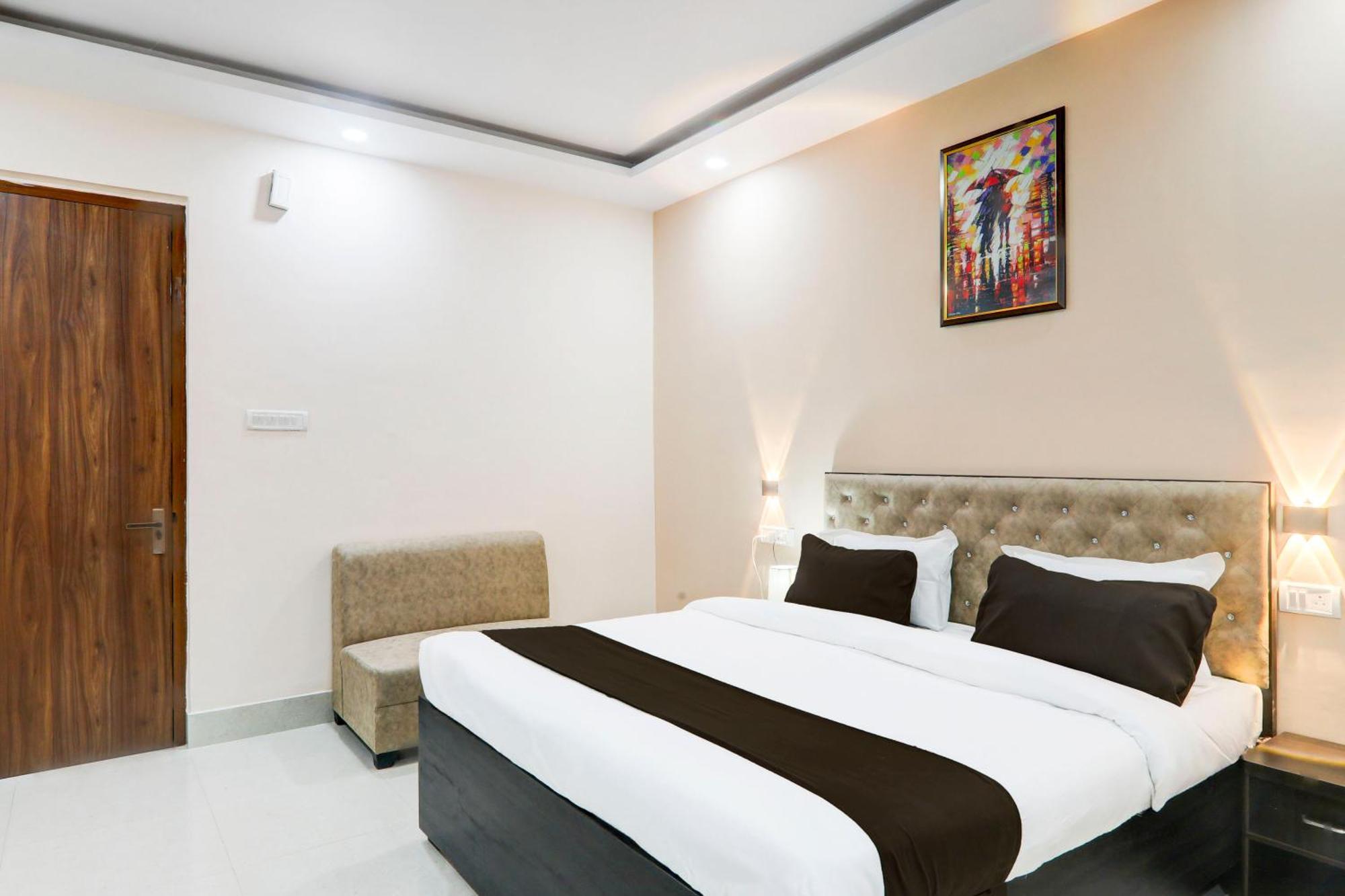 Super Townhouse Gls International Hotel Lakhnau Kültér fotó