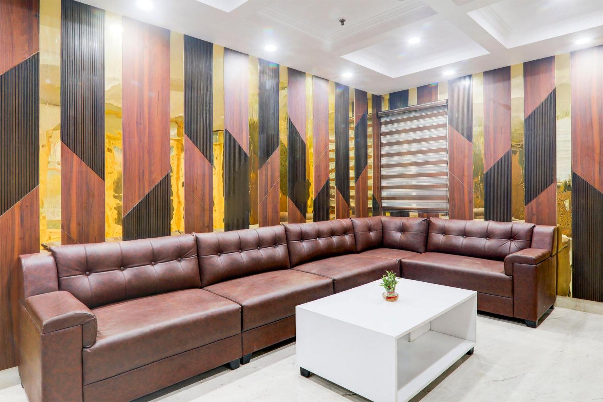 Super Townhouse Gls International Hotel Lakhnau Kültér fotó